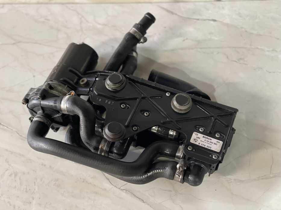 Клапан Пічки З додатковою Помпою BMW E39  Печки Клапана БМВ Е39