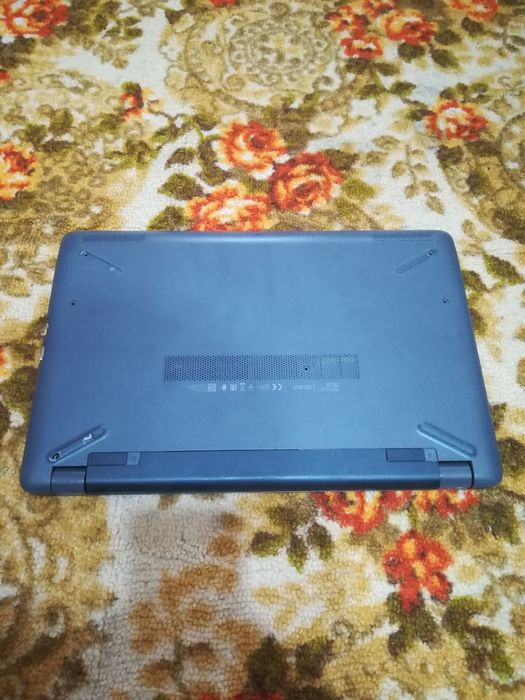 HP 250 G6 ddr4 4gb Intel i3 6006U целый экран 15.6