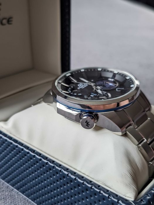 Casio Edifice EQB-600