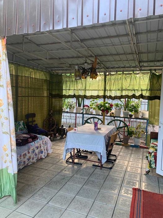 Продам хороший дом для большой дружной семьи  метро Киевская