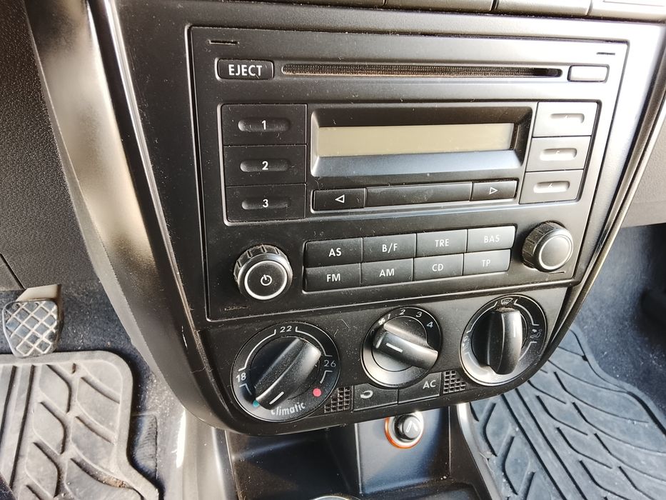 Vende-se carro comercial