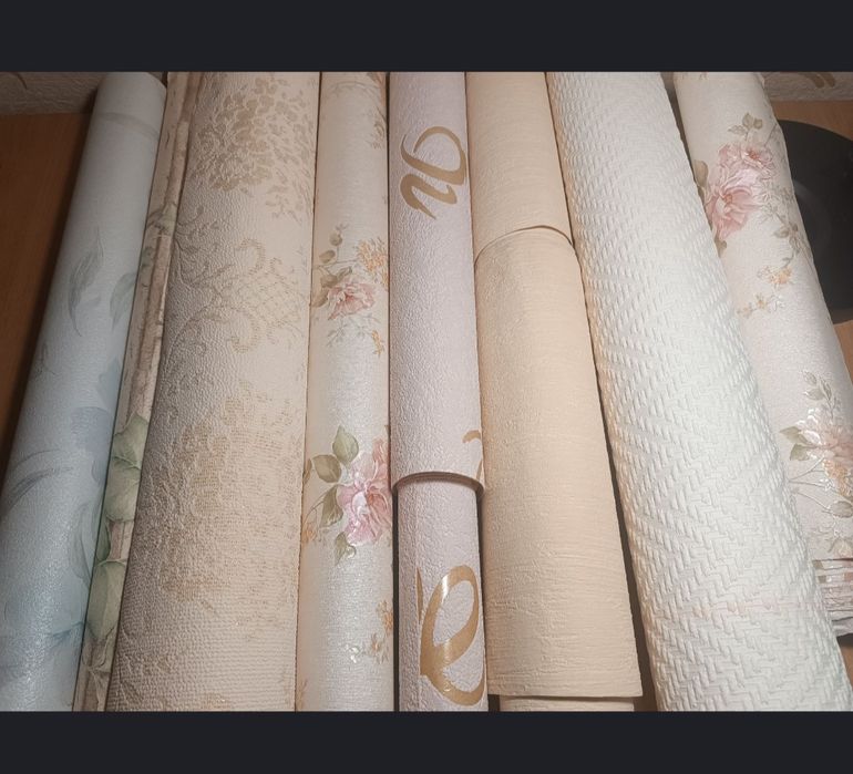 Залишки вінтажних шпалер для колажу печворк