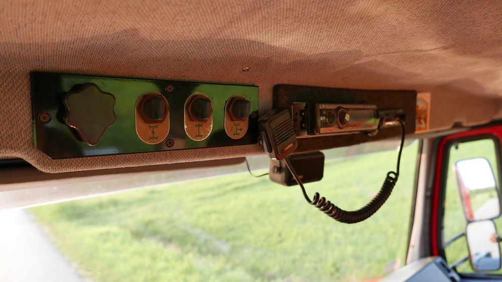 Mercedes VARIO 4X4 614 UNIMOG rama KIPER zwyżka HDS Hak KamperWywrotka