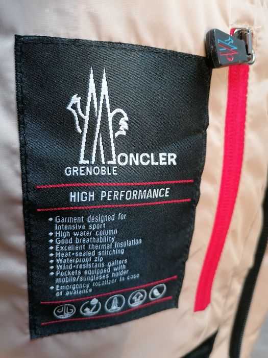 Kurtka puchowa Moncler mega ciepła