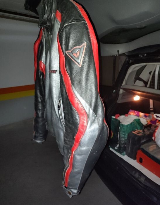 Casaco daenese em pele