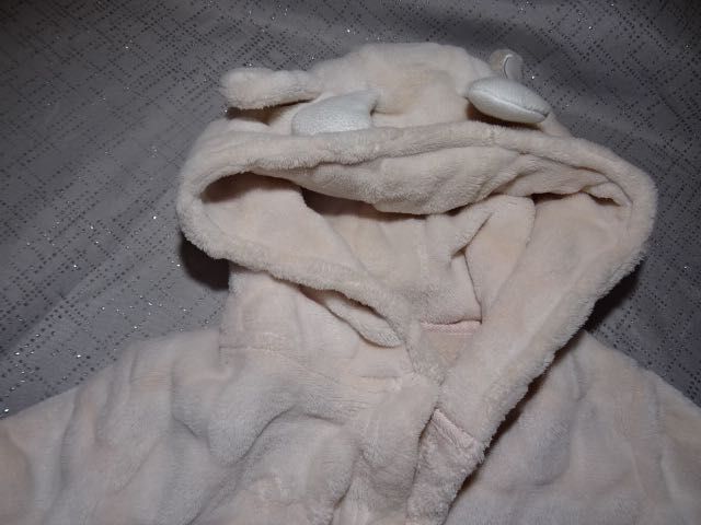 Tu szlafrok mega milutki 110-116 cm .