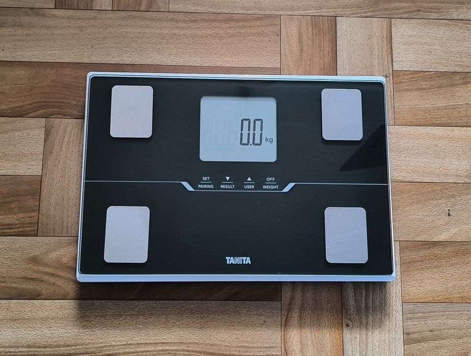TANITA BC-401  inteligentna waga , analizator składu ciała