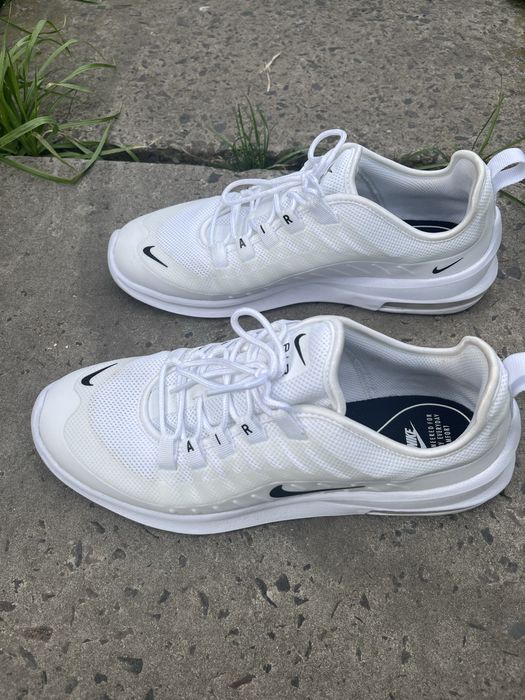 Кросівки nike air max.