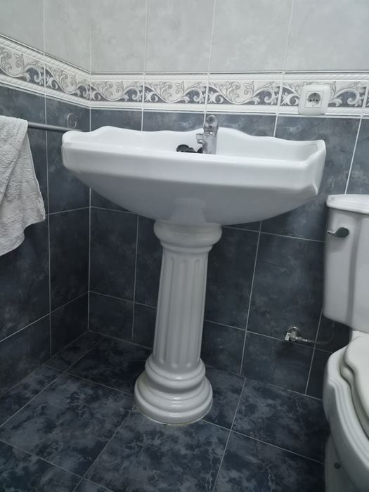 Sanitários (lavatório,  sanita, bidé)
