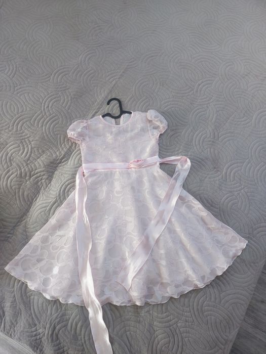 Sukienka wizytowa balowa dla dziewczynki w rozm. 128