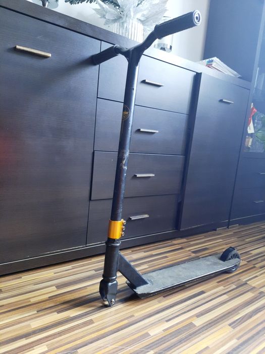 Hulajnoga black dragon