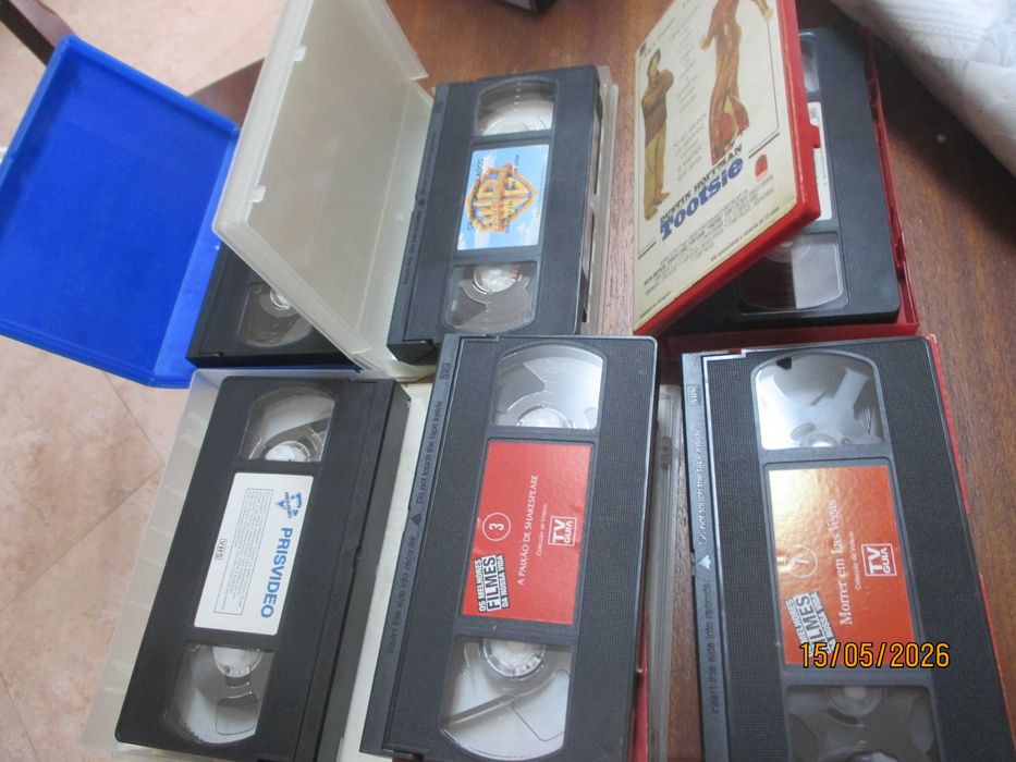 12 cassetes vhs de diversos filmes antigos