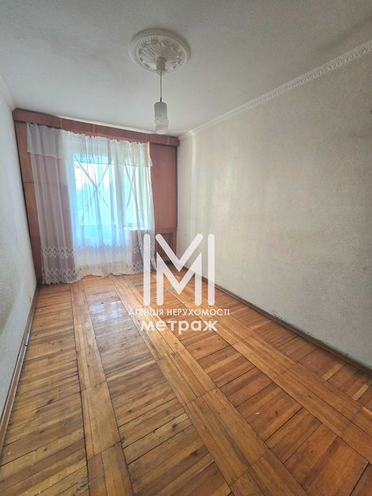 Продаю 3-к квартиру метро Научная, Новгородская