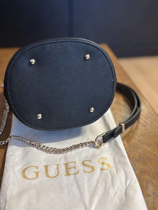 Torebka kuferek Guess, nowa bez metki