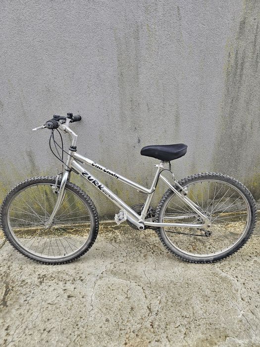 Bicicleta marca zurk em alumínio