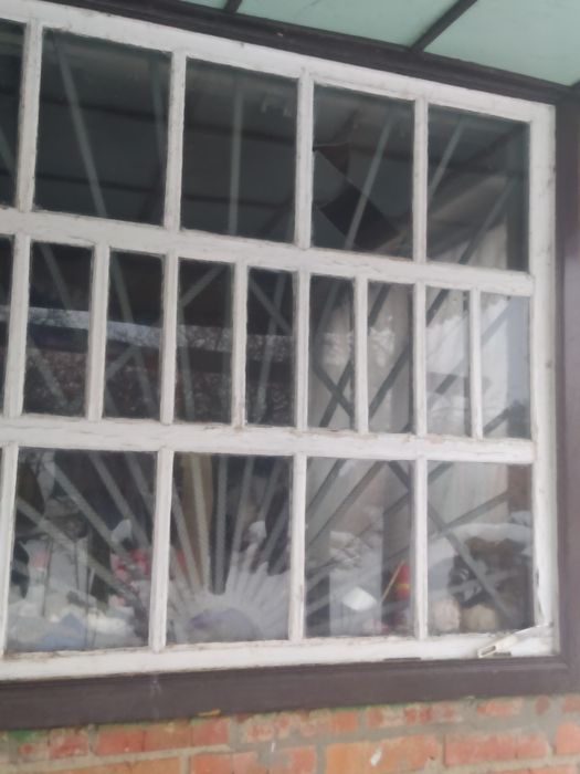 Продам два  приватизированных  земельных участка на одном участке доми