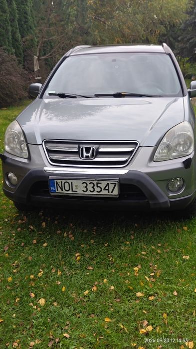 samochód Honda cr-v II generacji diesel