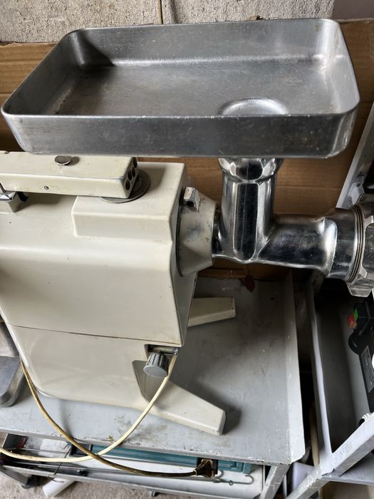 Robot Mesko K2 napęd poziomy i pionowy maszynka do mięsa i szatkownica