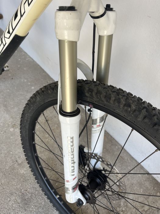 Bicicleta de carbono mérida o nine xt- aceito retoma