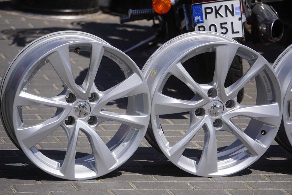 Alufelgi do Citroen Peugeot Opel 4x108 7Jx17 et32 cb65,1mm srebrne, w oryginale