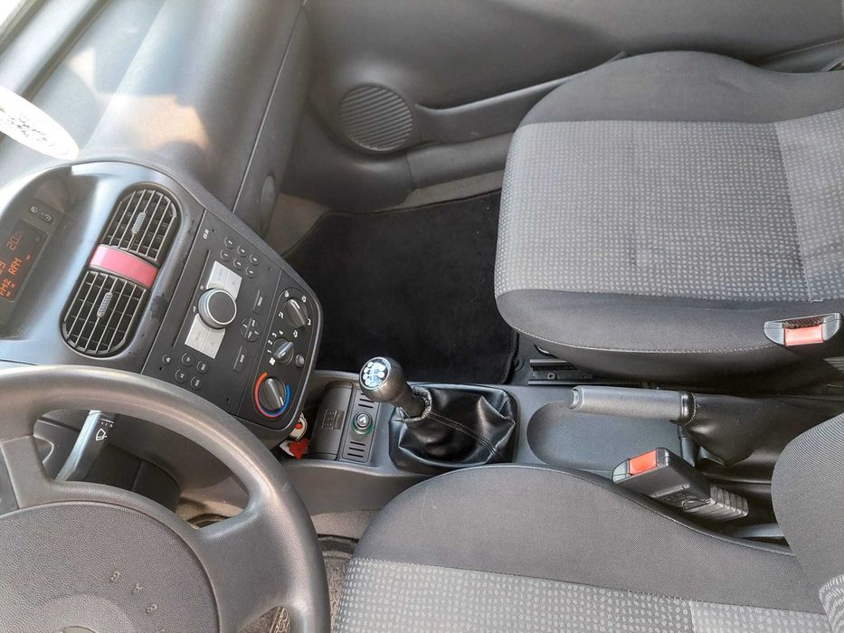 Opel corsa c van