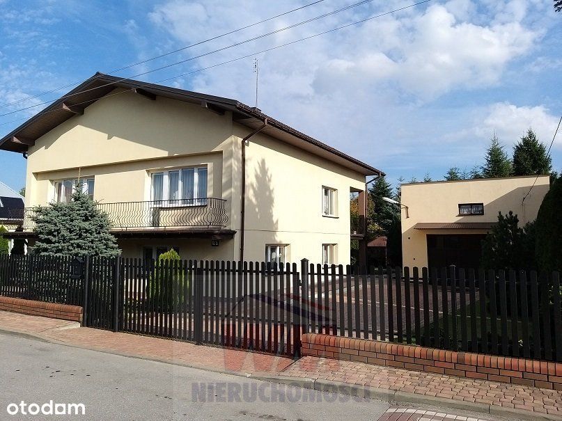 Dom, Grójec
