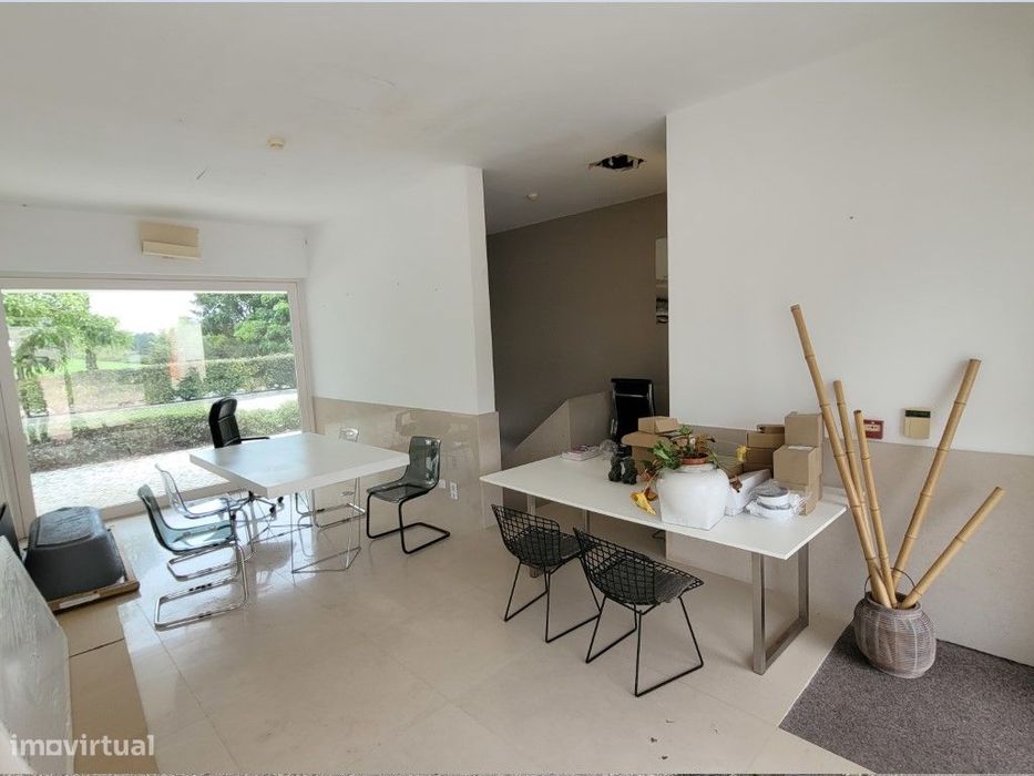 Espaço comercial no Bom Sucesso Golf Resort