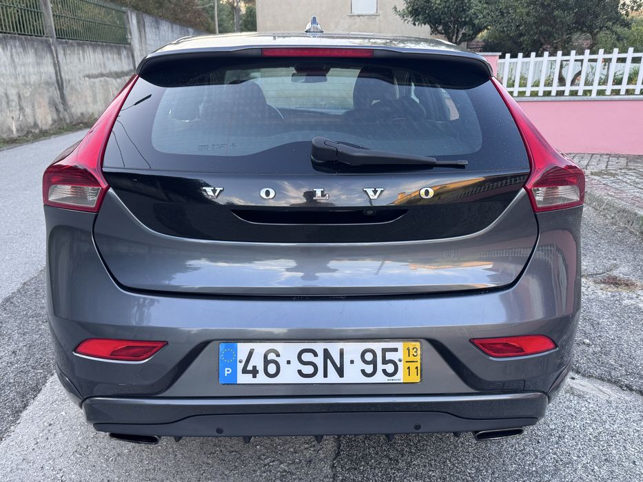 Volvo V40 D2 1.6 115cv — photo 4