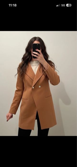 Karmelowa długa marynarka