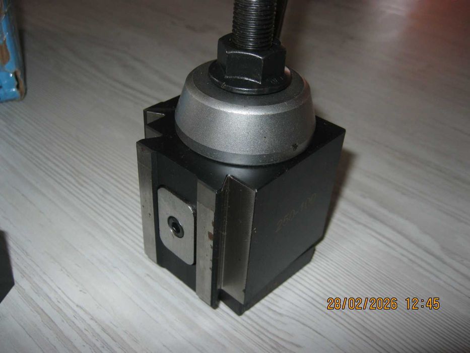 Быстросменный резцедержатель 250-100 для станков WM-210V 4700 1шт