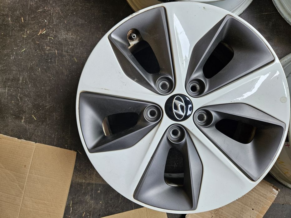 Oryginalne Felgi Aluminiowe 16" Hyundai IONIQ  5X114.3  ET50