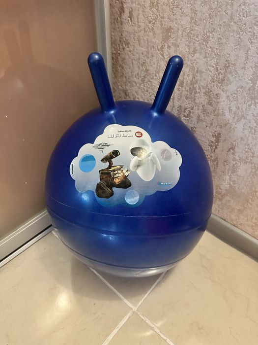 Продам мяч для игр и занятий