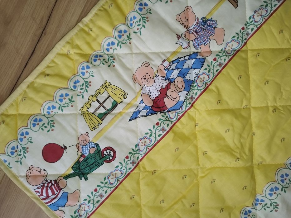 Ochraniacz do łóżeczka + mata