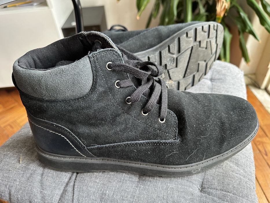 Calcado variado ler descricao