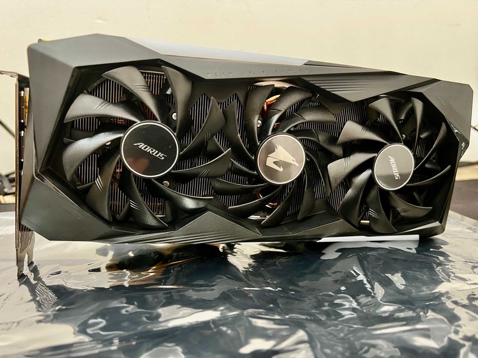 Placa gráfica RTX 3070 Aorus Master 8GB com garantia