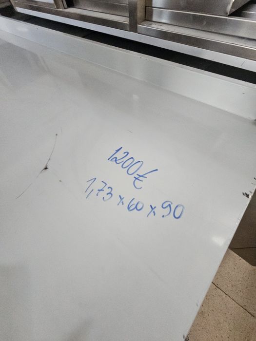 Bancada de inox com tulha de café