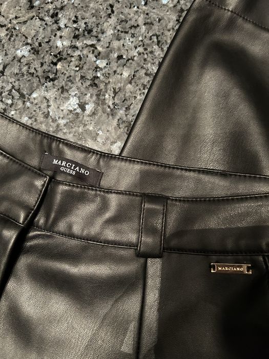 Spodnie skorzane Guess r.44