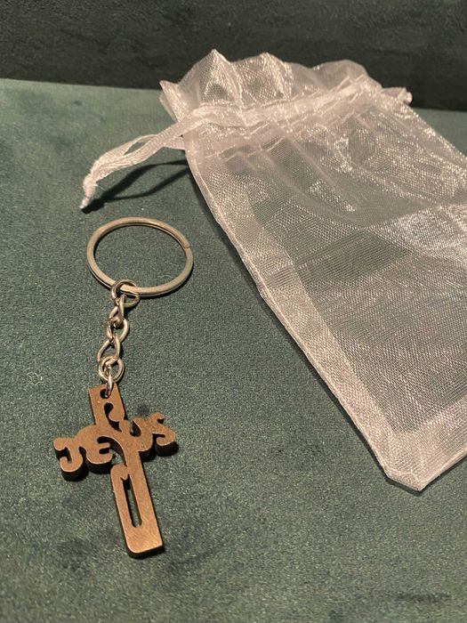 Unikatowy Breloczek Brelok Do Kluczy Krzyż Religijny Jesus Jezus