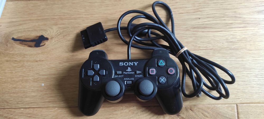 Dualshock 2 pad do PS2