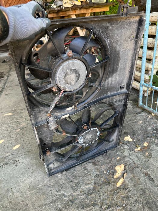 Дифузор вентилятор кондиціонера охолодження Volkswagen Caddy touran