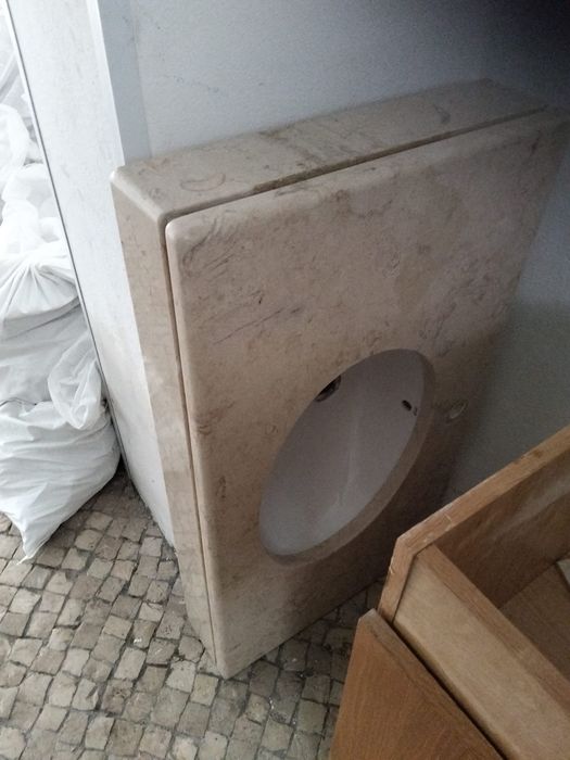 Movel WC  marmore com movel