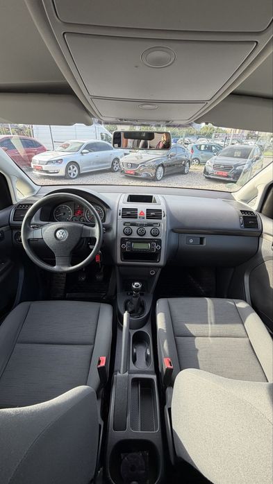 Volkswagen Touran Фольксваген Тоуран FL 2008р 1.6 MPІ бенз 5 МКПП 7 місць