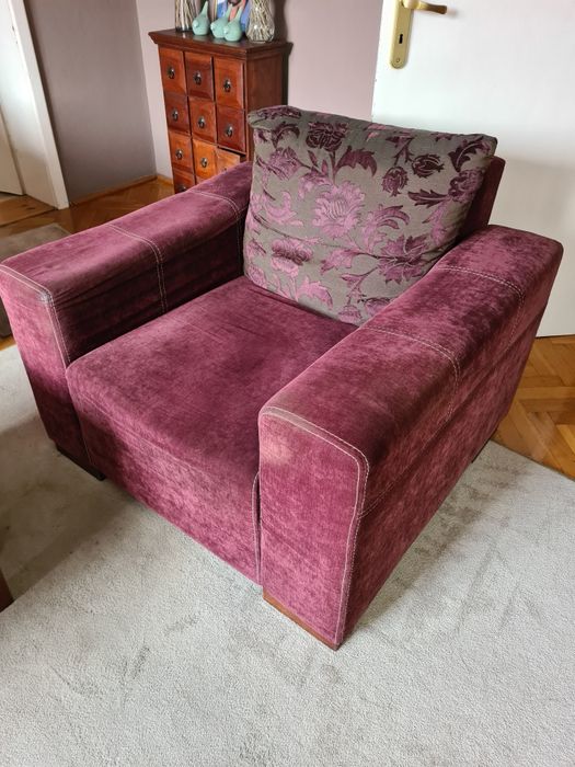 2 fotele z poduszkami + pufa