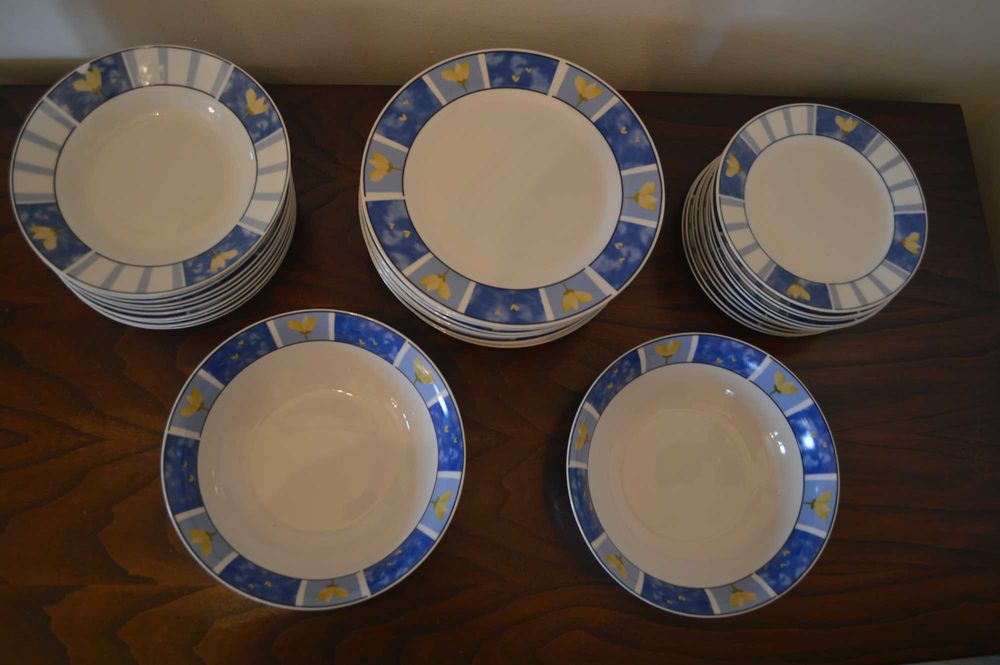 Conjunto de pratos + 2 taças de servir