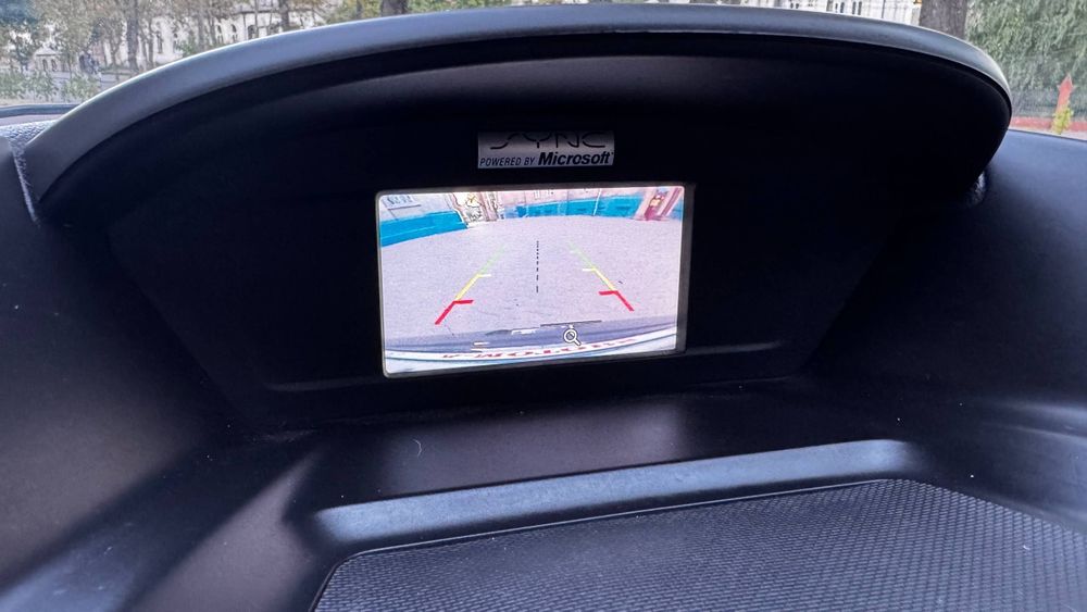 Продам  Ford escape