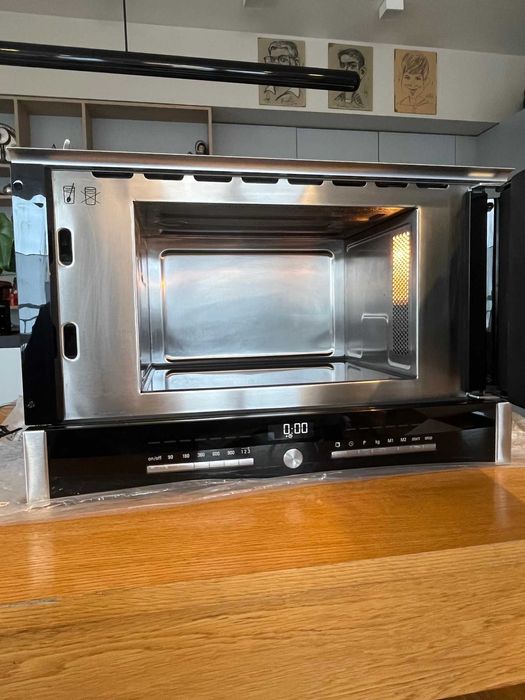 Kuchenka mikrofalowa do zabudowy Siemens