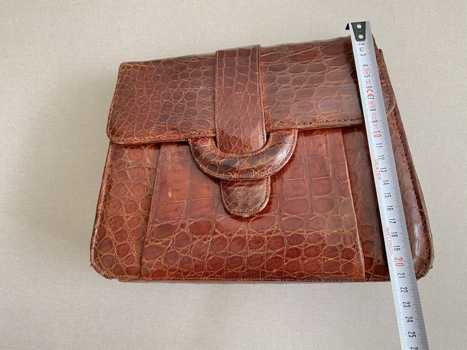Clutch vintage em pele de crocodilo