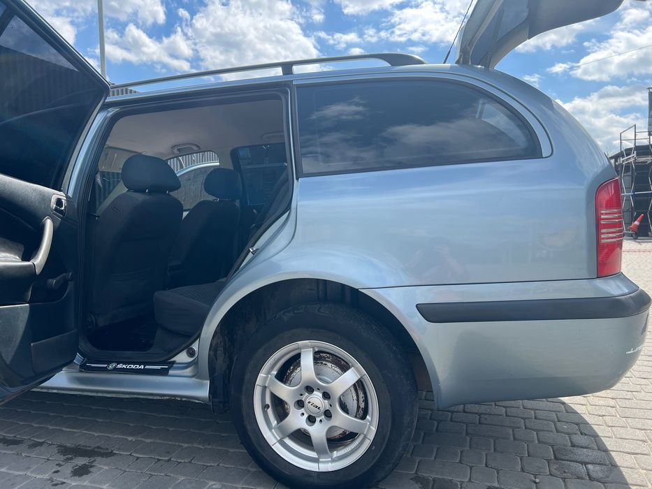 Шкода октавія тур