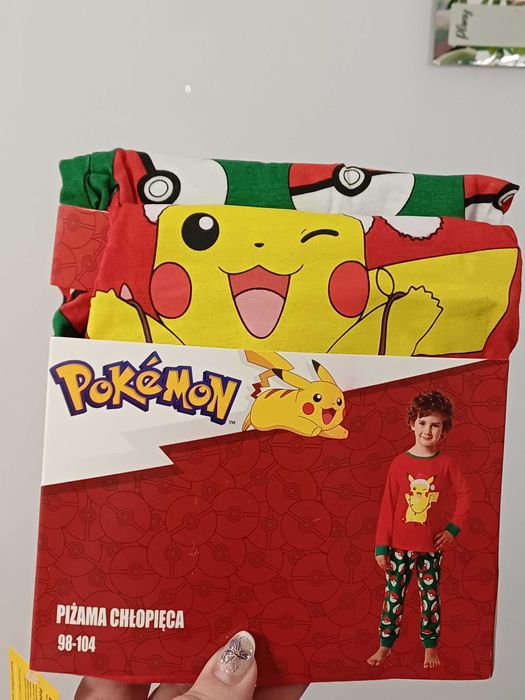 Nowa piżama chłopięca świąteczna Pikachu 98/104 bawełna 100% pokeball