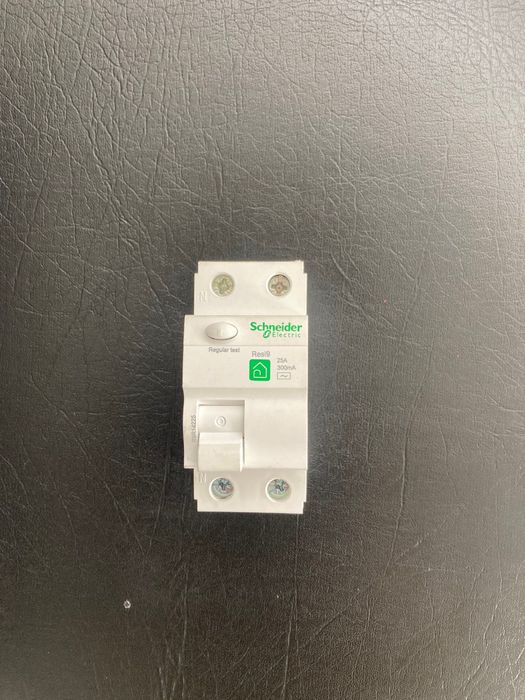 Schneider - Interruptor diferencial - 25A - 300mA